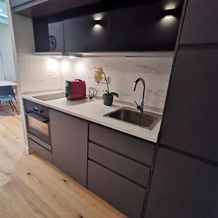 Modern Downtown Apartamento